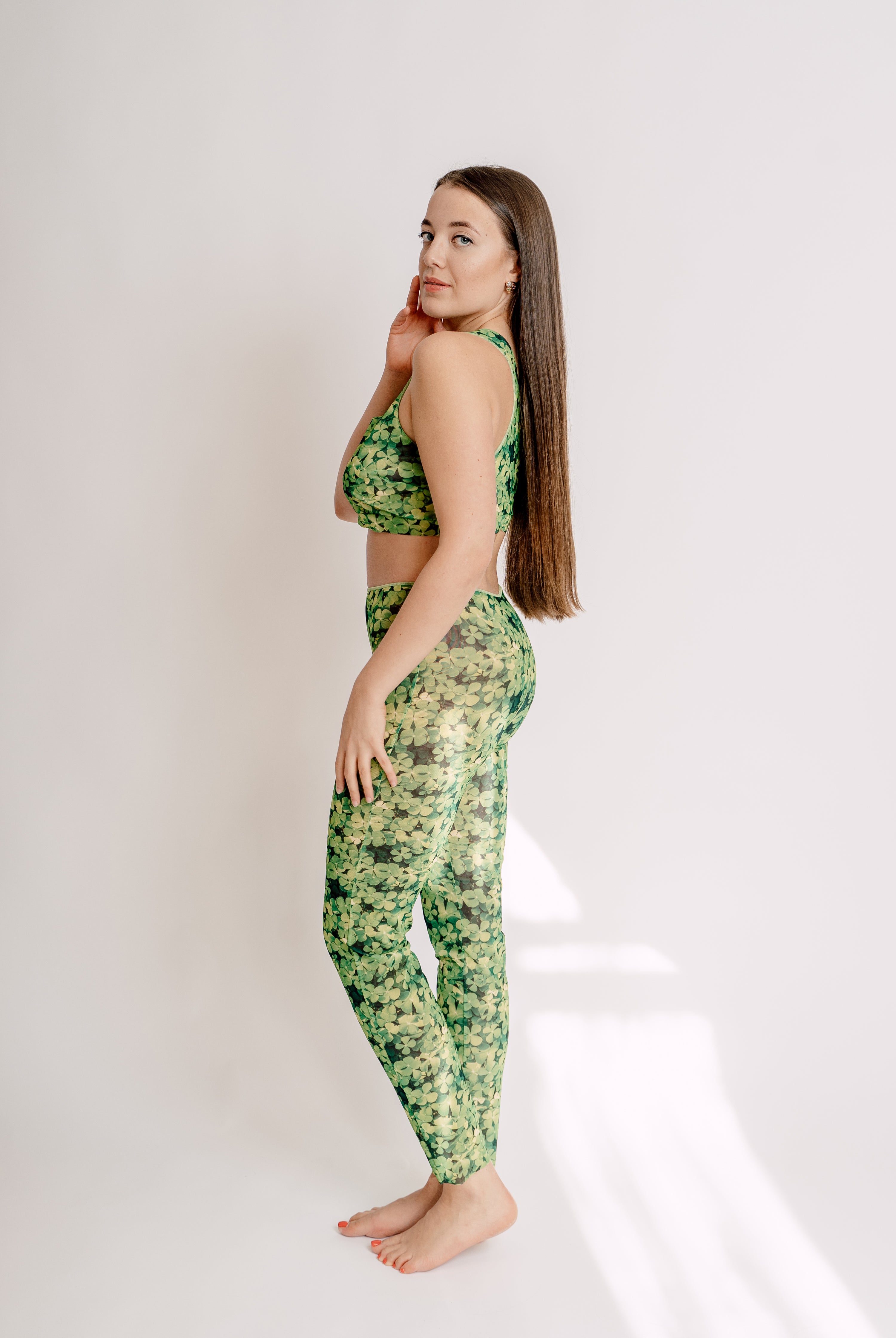 Explore our collection of sustainable smart swimsuits, including a stylish clover print burkini set, all available at a discounted price. Upgrade your beach wardrobe with classic luxury. Shop now for irresistible deals!